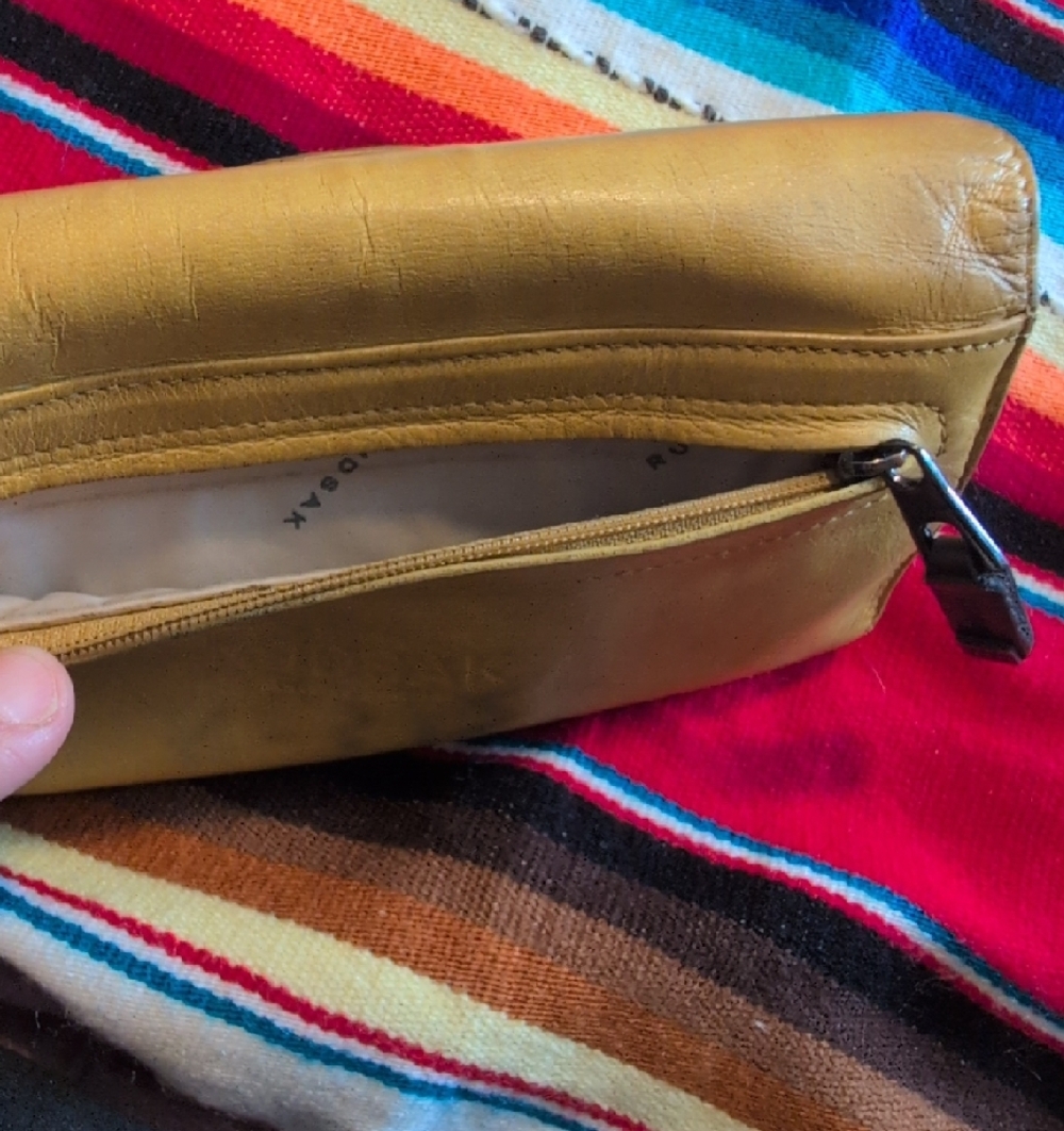 Leather Rudsak Wallet - Picture 7 of 9